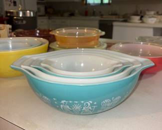 Pyrex Butterprint blue Cinderella Mixing bowls