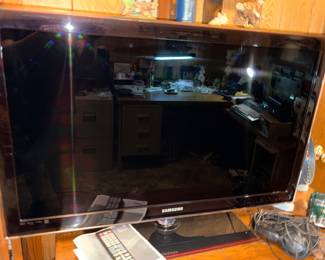 Samsung Flat screen television 