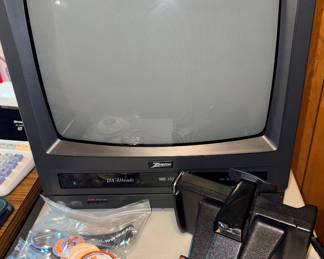 Vintage Gaming Tv Zenith  VHS Player 