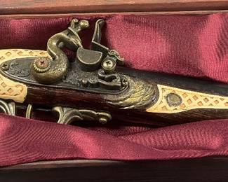 Fantasy pirate gun perfect for Mardi Gras