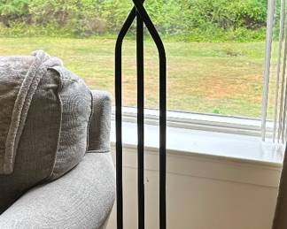 Franklin Iron Works Marlowe Rustic Farmhouse Floor Lamp in a bronze metal finish