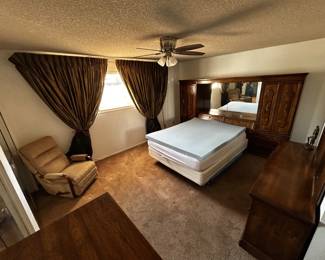 Recliner & Queen bedroom set Sealy Mattress