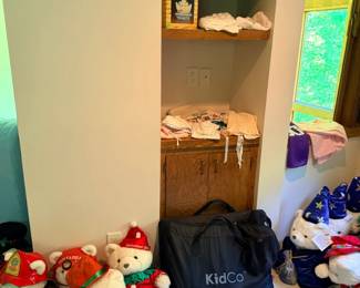 Daytons santa bears, Baby items, Kidco cot