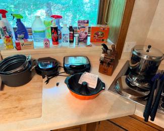 Small appliances, pots
