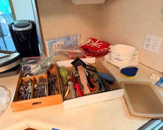 Kitchen utensils 