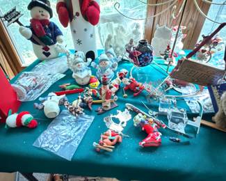 Christmas Decor & Ornaments