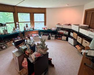 Hallmark Ornaments, Christmas Decor, Desk