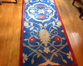 Hand-hooked 80% wool/20% cotton 2'6" x 6'8"/Company C.