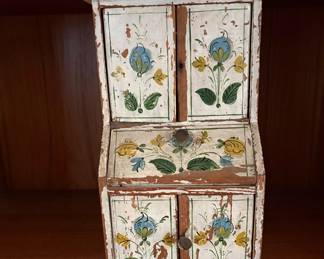 Rosemaling (traditional Norwegian folk art) hanging cabinet c.1910