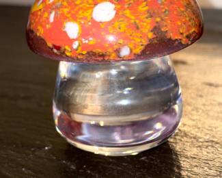 Hadeland/Norway paperweight