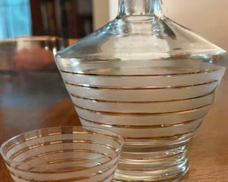 1950's decanter with two matching cocktail glasses