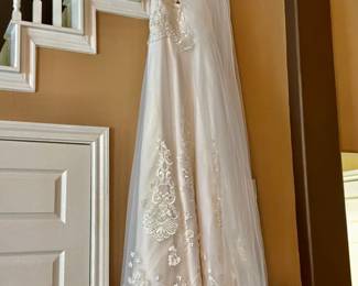 Wedding dress