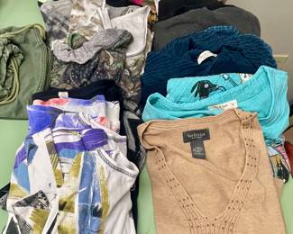 WOMEN’S CLOTHING