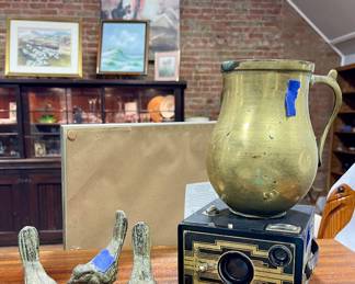 BRASS, OLD CAMERA