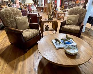 BRADINGTON YOUNG LEATHER WITH UPHOLSTERY RECLINERS, WOOD MAGAZINE TABLE, BRASS BIRDS