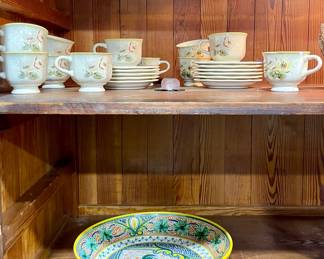 MIKASA CUPS/SAUCERS