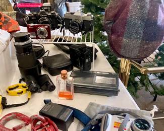 VINTAGE CAMERAS-SONY CYBER-SHOT