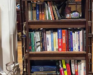 VINTAGE HUBLEY CAST IRON CAT, BOOKS