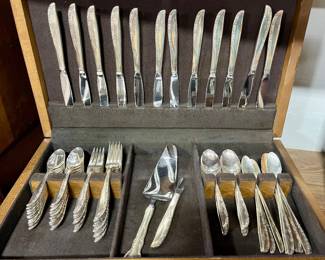 VINTAGE ONEIDA FLATWARE 