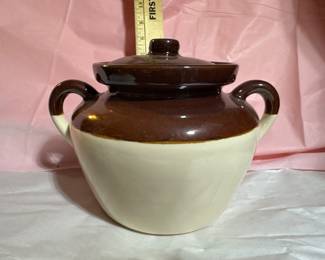 Pottery Jar $8.00