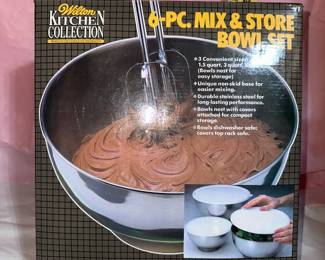 Wilton Mixing Bowl Set $18.00