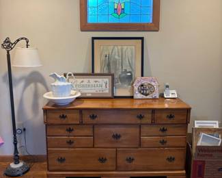 maple dresser, decor