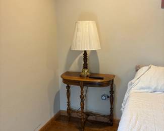 small table, lamp
