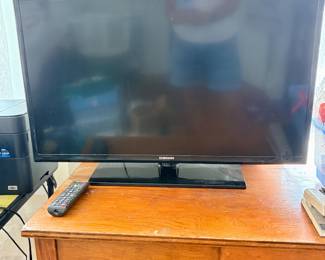 Samsung UN32EH4003 32" 720p 60Hz LED TV