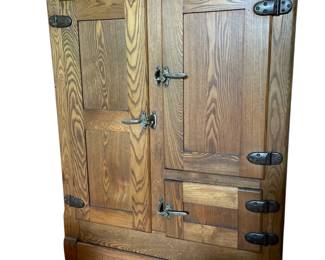 161 Antique Badger Oak Ice Box