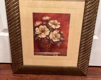 016 Framed Floral Still Life Print with Gold Frame