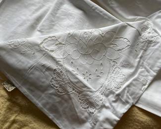 062 White Embroidered Lace Duvet Cover