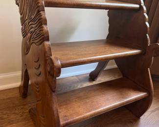 083 Carved Wood Lion Step Stool Decorative Steps
