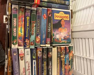 040 Collection of Disney Family VHS Tapes 30 titles