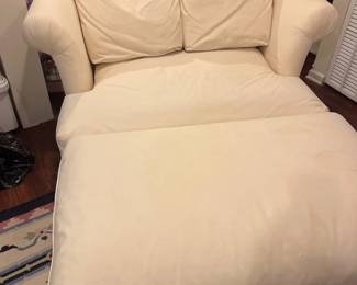 044 Cream Upholstered Chaise Lounge Chair with Ottoman