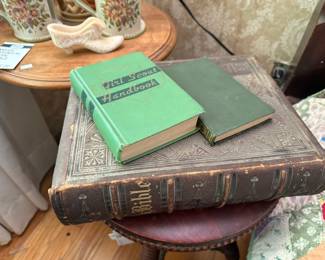 Vtg Books, Bible 