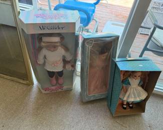 Antique Dolls 
