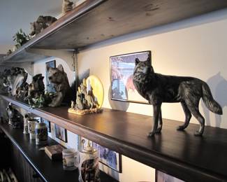 Wolf Figurines