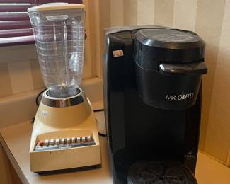 Mr Coffee Machine, Blender