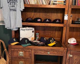 Desk with Hutch