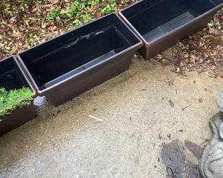 4 tray pots.