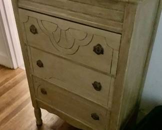 Light colored chest from the 50’s, 60’s. Price: $65.00