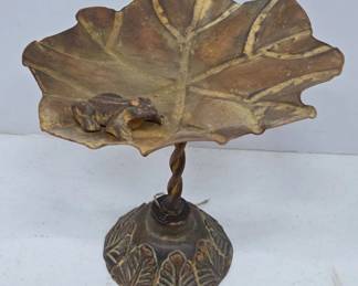 Metal Frog on Lotus Flower Stand