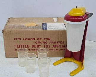 Little Deb Toy Mixer with Glasses