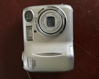 Nikon COOLPIX 3200 Digital Camera