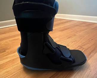 Ovation Medical Gen 2 Pneumatic Walking Boot (Short)