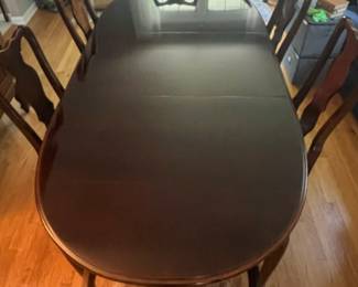 Ethan Allen Georgian Court Queen Anne Cherry Dining Table and Chairs Set