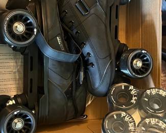 Riedell "Mach-5" Roller Skates with Pulse Wheels