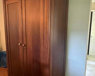 Ethan Allen British Classics Collection Armoire / Entertainment Center / Office Desk