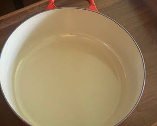 Le Creuset Signature Round Dutch Oven 6.75 Qt Cerise