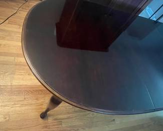 Queen Anne Style Cherry Oval Dining Table with Leaf Extension